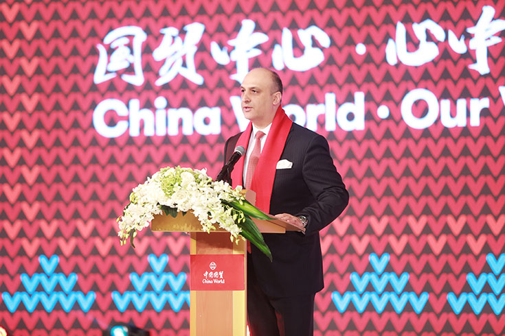 ��ó��Ƶ��ܾ���ŷ����������Hakan Ozel���´�����ʥ��������